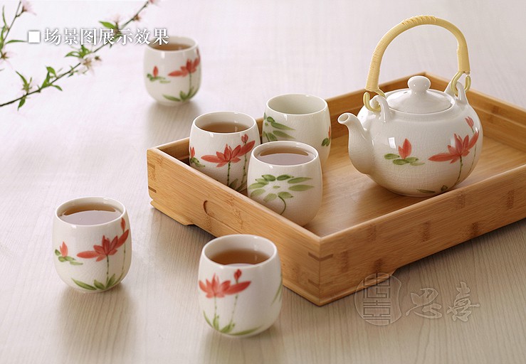 
                                        思喜 800ml景德镇陶瓷 冰裂纹 手绘荷花大容量提梁壶茶具套装JDCJ007 (不含茶盘                