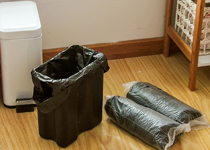 欧润哲 5L长方形家居脚踏垃圾桶 加配5L专配出口品质垃圾袋 200只 套装