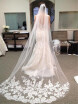 100 ReaI Photo One Layer Tulle Lace Edge Cathedral Wedding Veils 3 M Long Bridal Veil With Comb Wedding Accessories