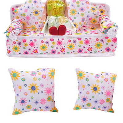 Fashion Hotsales Mini Dollhouse Furniture Flower Soft Sofa Couch With 2 Cushions For Doll House Accessories
Fashion Hotsales Mini Dollhouse Furniture Flower Soft Sofa Couch With 2 Cushions For Doll House Accessories