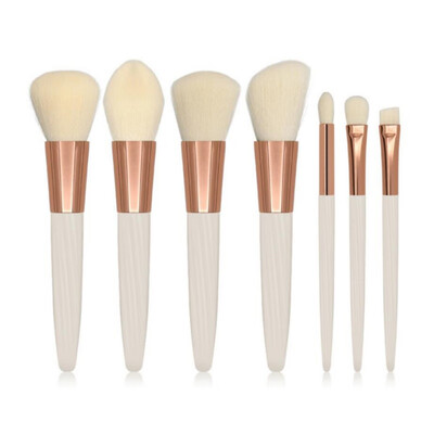 7Pcs Makeup Brush Kit Blush Highlighter Loos Powder Face Contour Eyebrow Eyeshadow Shadow Brush Set
7Pcs Makeup Brush Kit Blush Highlighter Loos Powder Face Contour Eyebrow Eyeshadow Shadow Brush Set