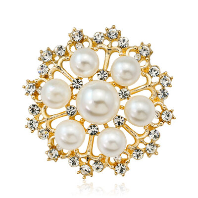 Gold Color Big Imitation Pearl Crystal Rhinestone Flower Bouquet Brooch For Wedding Elegant Women Gift Brooch Pins
Gold Color Big Imitation Pearl Crystal Rhinestone Flower Bouquet Brooch For Wedding Elegant Women Gift Brooch Pins