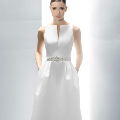 2018 Luxury White Satin Long Evening Dress Sexy Backless Waist With Crystal Party Gown Custom Prom Dress
2018 Luxury White Satin Long Evening Dress Sexy Backless Waist With Crystal Party Gown Custom Prom Dress