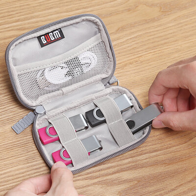 BUBM earphone bag storage bag mini portable small data line charger finishing bag U disk U shield earphone storage box rectangular SXTC-MYB
BUBM earphone bag storage bag mini portable small data line charger finishing bag U disk U shield earphone storage box rectangular SXTC-MYB