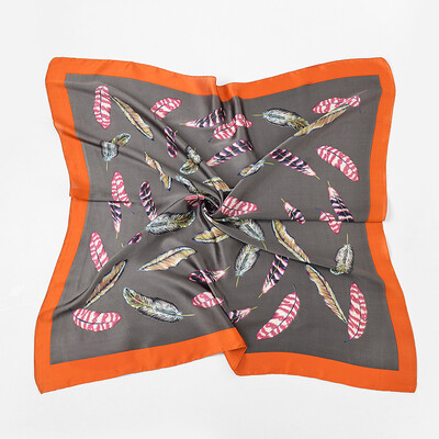 Spring&summer new ladies Korean version of the decorative square scarf silk print feather scarves professional wild small scarf
Spring&summer new ladies Korean version of the decorative square scarf silk print feather scarves professional wild small scarf