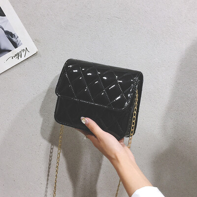 Chic wild embroidery line girl small square bag temperament small incense wind Messenger bag 2019 new rhombic chain shoulder bag
Chic wild embroidery line girl small square bag temperament small incense wind Messenger bag 2019 new rhombic chain shoulder bag