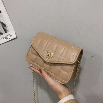 Western style texture retro Messenger bag wild embroidery line small square bag female 2019 new simple fashion chain shoulder bag
Western style texture retro Messenger bag wild embroidery line small square bag female 2019 new simple fashion chain shoulder bag