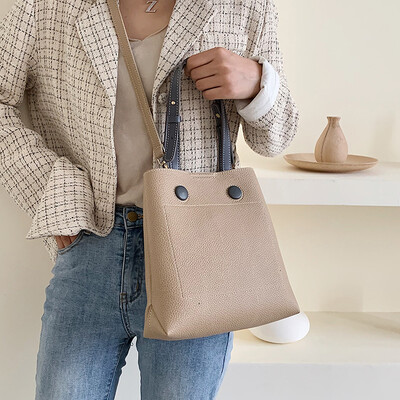 Bag female 2019 autumn&winter new wave Korean fashion student handbag large capacity shoulder Messenger bag tote bag
Bag female 2019 autumn&winter new wave Korean fashion student handbag large capacity shoulder Messenger bag tote bag