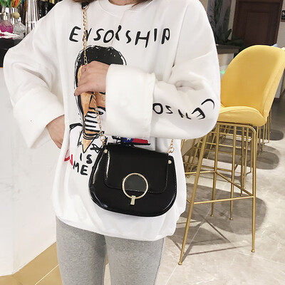 Qiao Bani 2019 new South Korea ins fashion street shoot chain pig bag shoulder diagonal package trend handbags
Qiao Bani 2019 new South Korea ins fashion street shoot chain pig bag shoulder diagonal package trend handbags