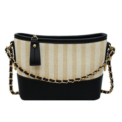 Bag female 2019 new wave Korean version of the wild Messenger bag shoulder fashion handbags scarves hit the color small square bag
Bag female 2019 new wave Korean version of the wild Messenger bag shoulder fashion handbags scarves hit the color small square bag