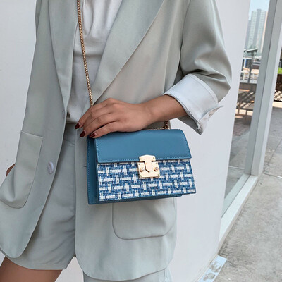 Summer fashion chain bag female 2019 new wave Korean version of the wild single shoulder woolen Messenger bag simple small square bag
Summer fashion chain bag female 2019 new wave Korean version of the wild single shoulder woolen Messenger bag simple small square bag