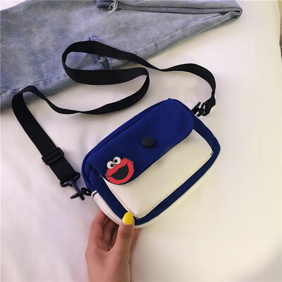 2019 new cartoon cute canvas bag female fashion temperament contrast color Messenger bag chic casual wild shoulder bag
2019 new cartoon cute canvas bag female fashion temperament contrast color Messenger bag chic casual wild shoulder bag