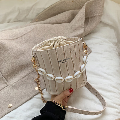 Bag female Korean version of the wild stone pattern portable Messenger bag fashion chain letter bucket bag
Bag female Korean version of the wild stone pattern portable Messenger bag fashion chain letter bucket bag