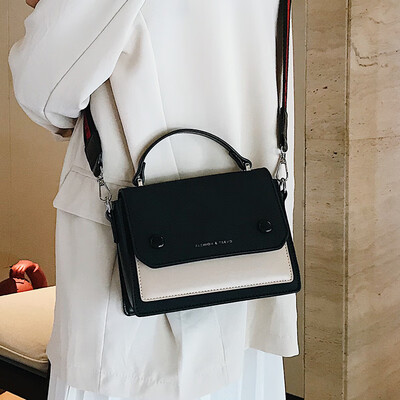 Ins super fire fashion one shoulder small bag female 2019 wild Korean version of the ocean simple broadband scrub portable Messenger
Ins super fire fashion one shoulder small bag female 2019 wild Korean version of the ocean simple broadband scrub portable Messenger