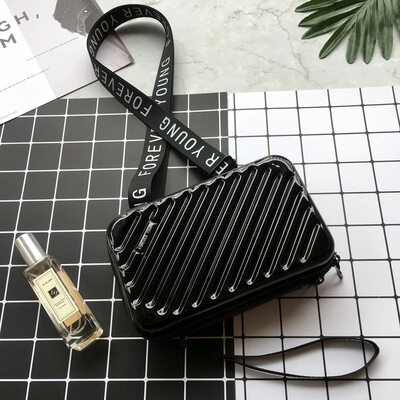 LOVEVOOK crossbody bags for women 2019 fashion handbag female mini suitcase make up bag for travel multifunctional Clutch Flap
LOVEVOOK crossbody bags for women 2019 fashion handbag female mini suitcase make up bag for travel multifunctional Clutch Flap