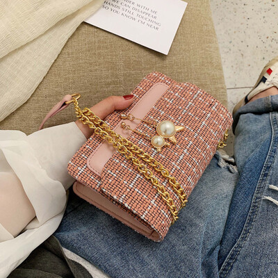 Direct Korean version of the female bag new foreign style woolen chain small square bag fashion wild Messenger shoulder
Direct Korean version of the female bag new foreign style woolen chain small square bag fashion wild Messenger shoulder