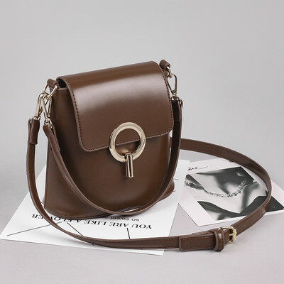 Ins Port Wind Retro Texture Bucket Bag Women 2019 New Handbags FallWinter Girls Single Shoulder Messenger Bag
Ins Port Wind Retro Texture Bucket Bag Women 2019 New Handbags FallWinter Girls Single Shoulder Messenger Bag