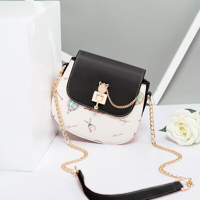 Summer ins small womens bag 2019 tide Korean students shoulder chain messenger bag Joker fashion
Summer ins small womens bag 2019 tide Korean students shoulder chain messenger bag Joker fashion
