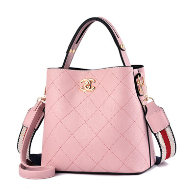 Xiaoxiang style fashion bucket large capacity high quality foreign temperament ringge single shoulder bag
Xiaoxiang style fashion bucket large capacity high quality foreign temperament ringge single shoulder bag