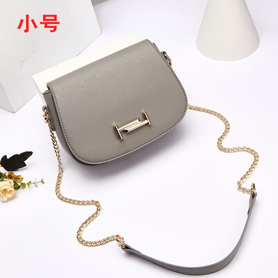 Summer ins girls in the Korean version of the Chaozhou 2019 single shoulder slant bag fashion chain bag simple
Summer ins girls in the Korean version of the Chaozhou 2019 single shoulder slant bag fashion chain bag simple