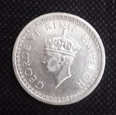 30mm British India 1945 One 1 Ruppe Silver Coin 11 Grams George VI King Emperor Britan The United Kindom
30mm British India 1945 One 1 Ruppe Silver Coin 11 Grams George VI King Emperor Britan The United Kindom