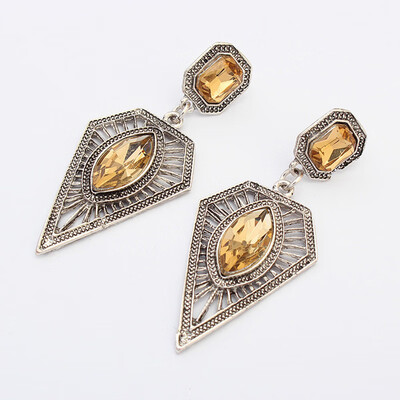 New Fashion Women Jewelry Exaggerated Hollow Square Triangle Earrings Joker Geometric Long Pendant Alloy Earrings For Female
New Fashion Women Jewelry Exaggerated Hollow Square Triangle Earrings Joker Geometric Long Pendant Alloy Earrings For Female