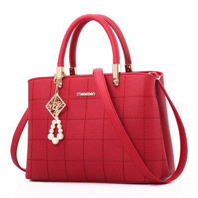 Womens Chaohua Korean fashion single shoulder slanting large capacity Baitao leisure handbag for middle-aged&old people
Womens Chaohua Korean fashion single shoulder slanting large capacity Baitao leisure handbag for middle-aged&old people