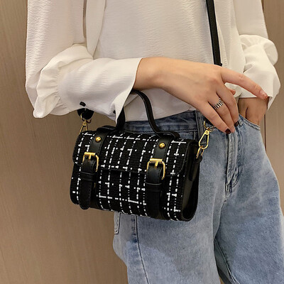 Handbags 2019 new trend line wild ins slung one shoulder foreign fashion woolen weave small square bag
Handbags 2019 new trend line wild ins slung one shoulder foreign fashion woolen weave small square bag