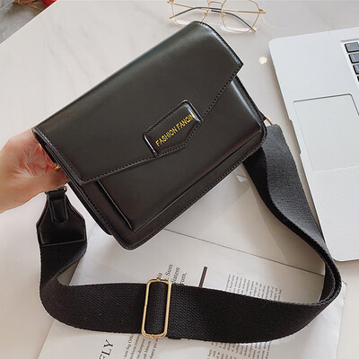 Female 2019 new Korean version of ins super fire temperament Joker small square bag chic fashion shoulder diagonal bag
Female 2019 new Korean version of ins super fire temperament Joker small square bag chic fashion shoulder diagonal bag