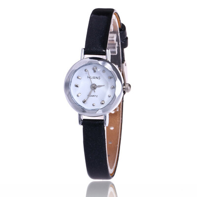 Trend simple retro small dial watch fine strap ladies quartz watch wild female middle school students fashion watch
Trend simple retro small dial watch fine strap ladies quartz watch wild female middle school students fashion watch