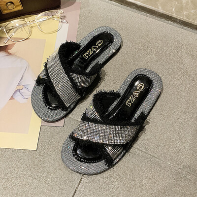 Red slippers summer 2019 new sandals&slippers womens fashion Joker with diamond personality flat cross drag tide
Red slippers summer 2019 new sandals&slippers womens fashion Joker with diamond personality flat cross drag tide