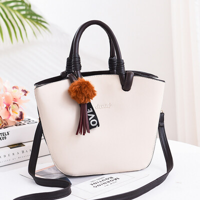 2019 summer Europe&the United States new womens handbags casual womens bag PU leather trend fashion bag
2019 summer Europe&the United States new womens handbags casual womens bag PU leather trend fashion bag