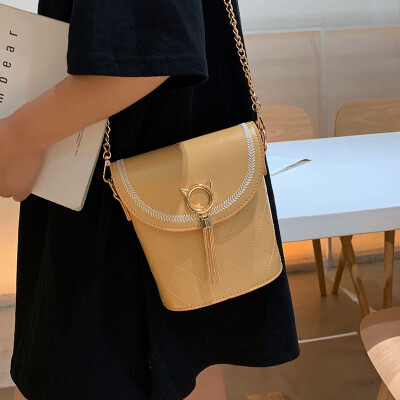 Female bag 2019 new wild air flow Su bucket bag fashion shoulder bag summer small fresh net red Messenger bag
Female bag 2019 new wild air flow Su bucket bag fashion shoulder bag summer small fresh net red Messenger bag