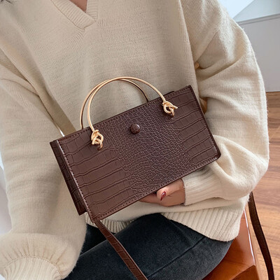 Ins super fire on the new port wind portable small bag female 2019 new tide personality chain wild Messenger small square bag
Ins super fire on the new port wind portable small bag female 2019 new tide personality chain wild Messenger small square bag
