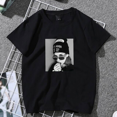 Couple Korean Style Cotton Round Neck Head Portrait Print Short Sleeve Loose Pullover T-Shirt
Couple Korean Style Cotton Round Neck Head Portrait Print Short Sleeve Loose Pullover T-Shirt