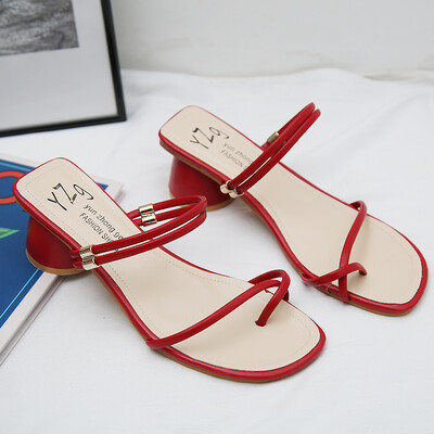 Net red sandal female fairy wind super fire ins tide thick heel two wear wild one word belt high heel slippers female outer wear
Net red sandal female fairy wind super fire ins tide thick heel two wear wild one word belt high heel slippers female outer wear