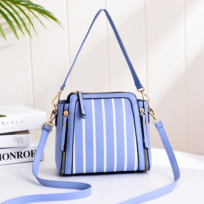 2019 spring cool fashion simple shoulder bag casual handbag retro diagonal saddle bag
2019 spring cool fashion simple shoulder bag casual handbag retro diagonal saddle bag