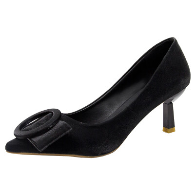 Summer Korean version of pointed shallow single shoe female chic simple temperament round button high heel shoes ins
Summer Korean version of pointed shallow single shoe female chic simple temperament round button high heel shoes ins