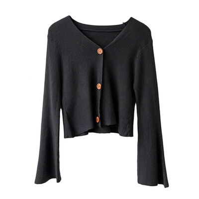 Sweaters For Female Autumn Cardigan Trumpet Sleeve Knitted Solid Color Loose Sweaters Harajuku Sweet Women Jumpers
Sweaters For Female Autumn Cardigan Trumpet Sleeve Knitted Solid Color Loose Sweaters Harajuku Sweet Women Jumpers