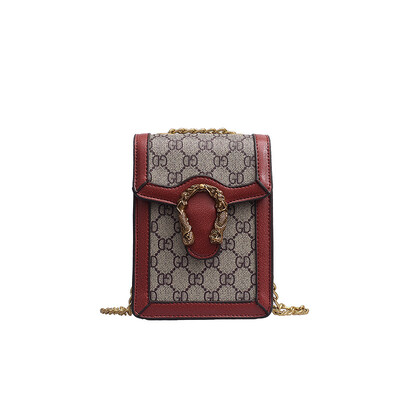 2019 new ladies bag geometric color matching fashion trend single room Messenger bag mother holding temperament handbag
2019 new ladies bag geometric color matching fashion trend single room Messenger bag mother holding temperament handbag