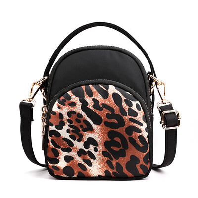 One-shoulder slanting bag ladys BAG 100 sets portable mobile phone bag keys change Oxford cloth mini-cloth bag
One-shoulder slanting bag ladys BAG 100 sets portable mobile phone bag keys change Oxford cloth mini-cloth bag
