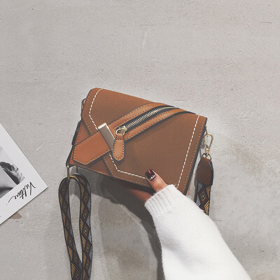 Ins Super Fire Port Wind bag 2019 New Chaohan version Broadband Mini Square bag 100 single shoulder oblique satchel
Ins Super Fire Port Wind bag 2019 New Chaohan version Broadband Mini Square bag 100 single shoulder oblique satchel