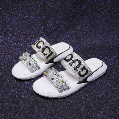 Net red slippers 2019 new Korean version of thick bottom rhinestone slippers womens summer fashion flat bottom wear Joker drag
Net red slippers 2019 new Korean version of thick bottom rhinestone slippers womens summer fashion flat bottom wear Joker drag
