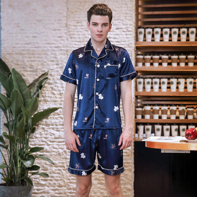 2018 New Silk Pajamas For Mens Spring Short-sleeved Shorts Print Turn-down Collar Pajama Set TZ731
2018 New Silk Pajamas For Mens Spring Short-sleeved Shorts Print Turn-down Collar Pajama Set TZ731