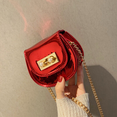 North bag female 2019 new fashion net red messenger bag female net red slung Pearl Lock Korean version Joker
North bag female 2019 new fashion net red messenger bag female net red slung Pearl Lock Korean version Joker