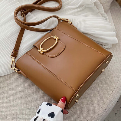 Summer French minority bag girl 2019 new fashion leisure one shoulder slanted bucket bag
Summer French minority bag girl 2019 new fashion leisure one shoulder slanted bucket bag
