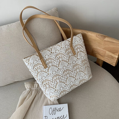 Summer fresh bag net red lace portable womens bag new 2019ins girls popular shoulder Tote bag
Summer fresh bag net red lace portable womens bag new 2019ins girls popular shoulder Tote bag