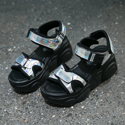 Sandals girl summer student Korean version of the fashion sports thick-bottomed muffin beach shoes womens tide
Sandals girl summer student Korean version of the fashion sports thick-bottomed muffin beach shoes womens tide