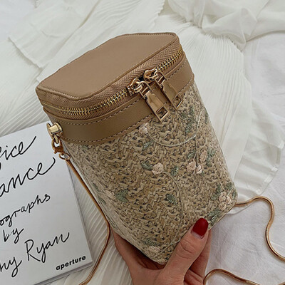 New womens bag summer small fresh fashion lace embroidery chain bag new 2019 woven oblique satchel bag
New womens bag summer small fresh fashion lace embroidery chain bag new 2019 woven oblique satchel bag