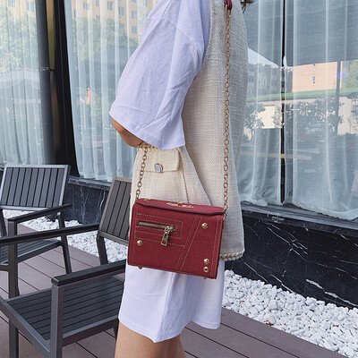 Tailored Fashion Women Retro Vintage Leather Messenger Chain Bags Simple Crossbody Bags
Tailored Fashion Women Retro Vintage Leather Messenger Chain Bags Simple Crossbody Bags